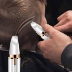 4 ইন 1 পেইনলেস ইলেকট্রিক শেভার - চুল ও নাক পরিষ্কার, ভ্রু ট্রিমার - নারী ও পুরুষের জন্য - Image 7