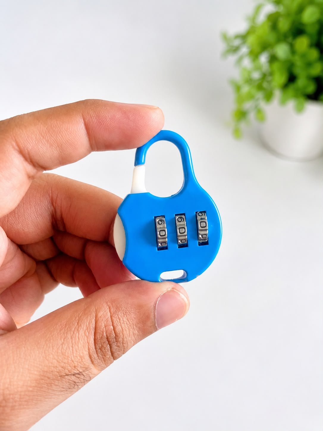 Mini Password Lock – ছোট্ট লকে বড় নিরাপত্তা!**